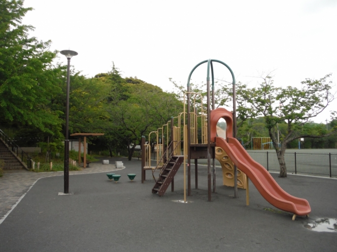 逗子市 アザリエ学校前公園の画像1